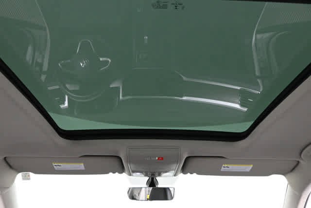 Used 2022 Volkswagen Atlas SE w/ Panoramic Sunroof Package image 4