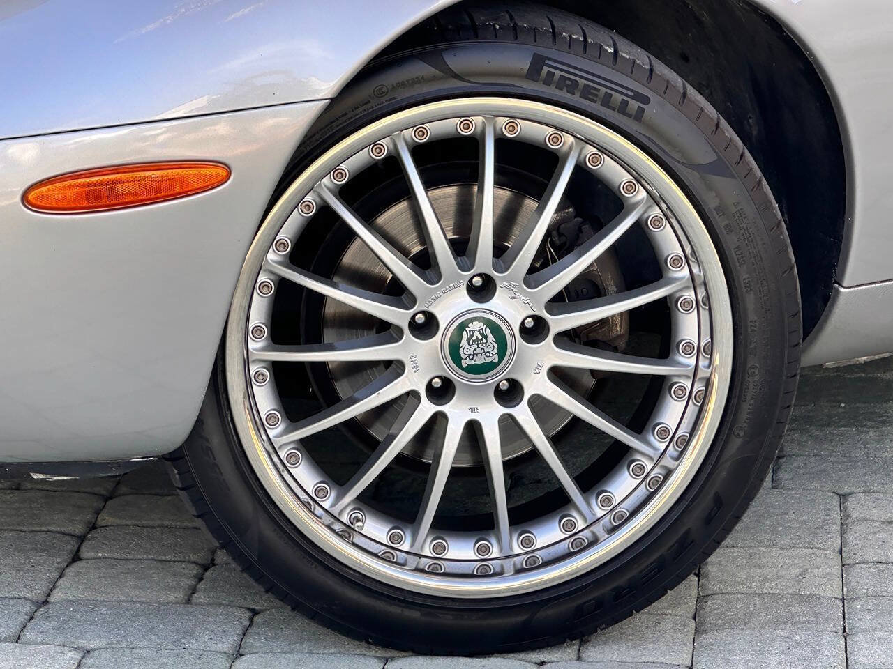 Used 1999 Jaguar XK8 Coupe RWD image 3