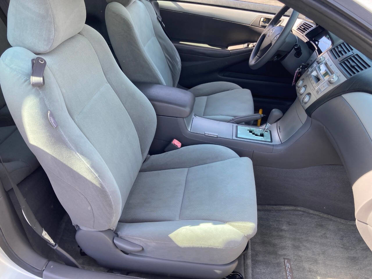 Used 2004 Toyota Solara SE image 29