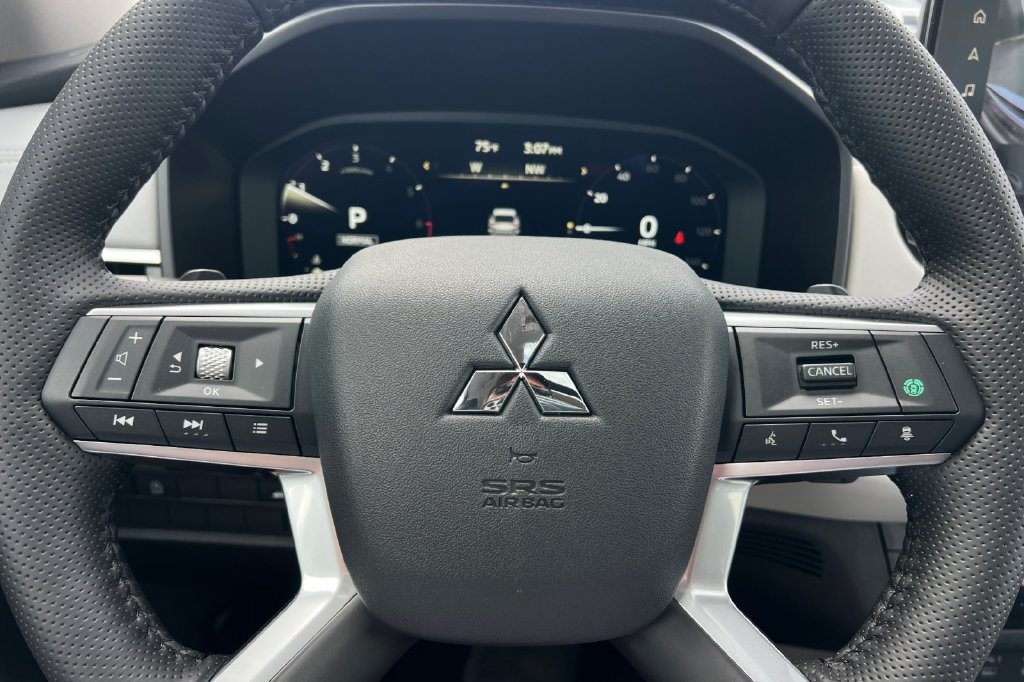 New 2026 Mitsubishi Outlander SE AWD/4WD image 25