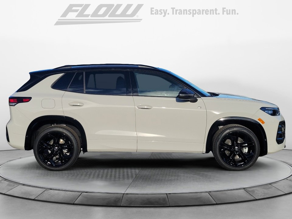 New 2026 Volkswagen Tiguan SE R-Line image 8