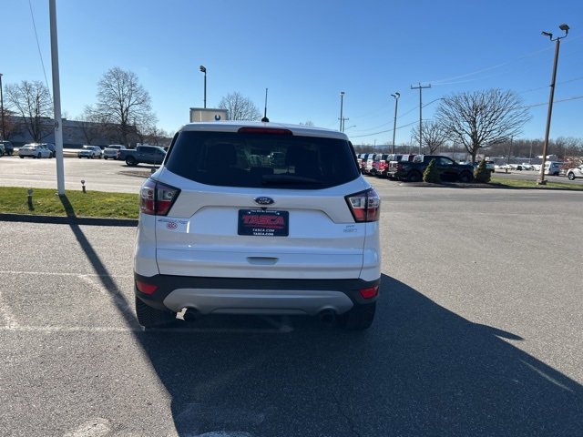 Used 2017 Ford Escape SE image 6