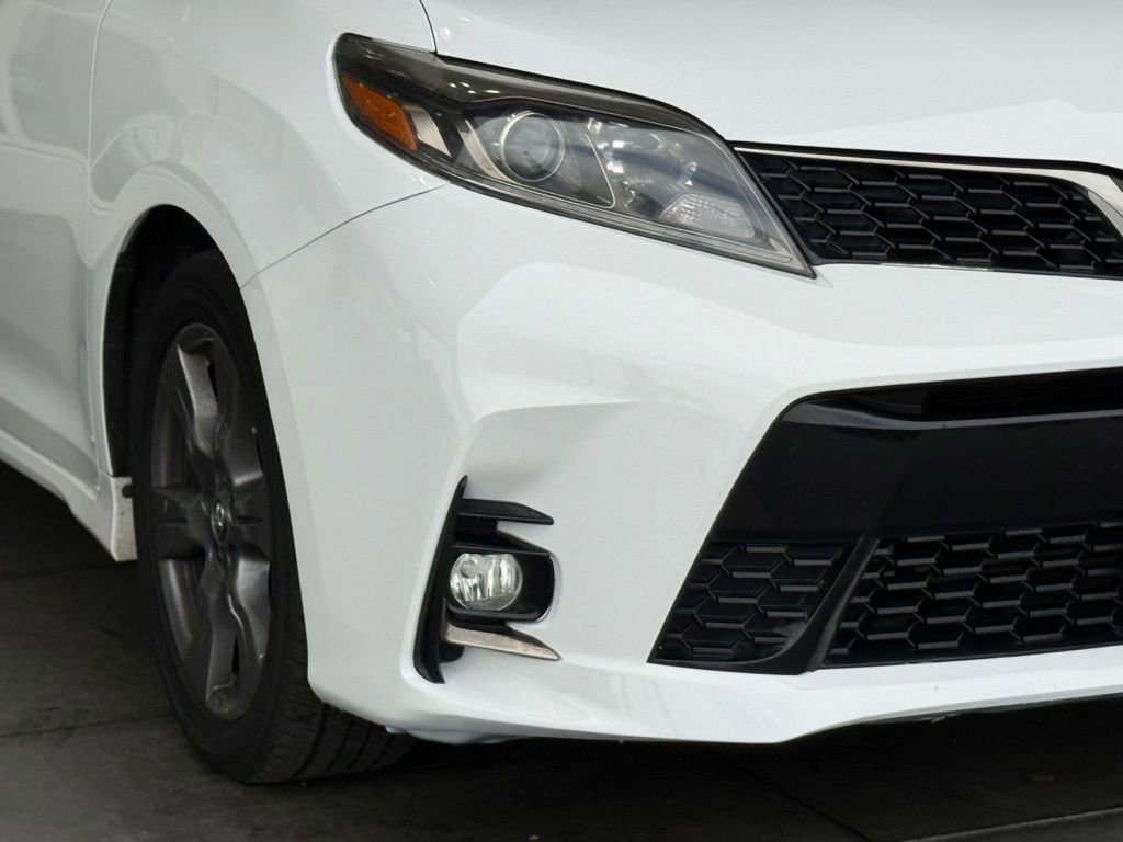 Certified 2019 Toyota Sienna SE image 8