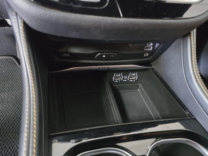 Used 2022 Chrysler Pacifica Pinnacle FWD image 26