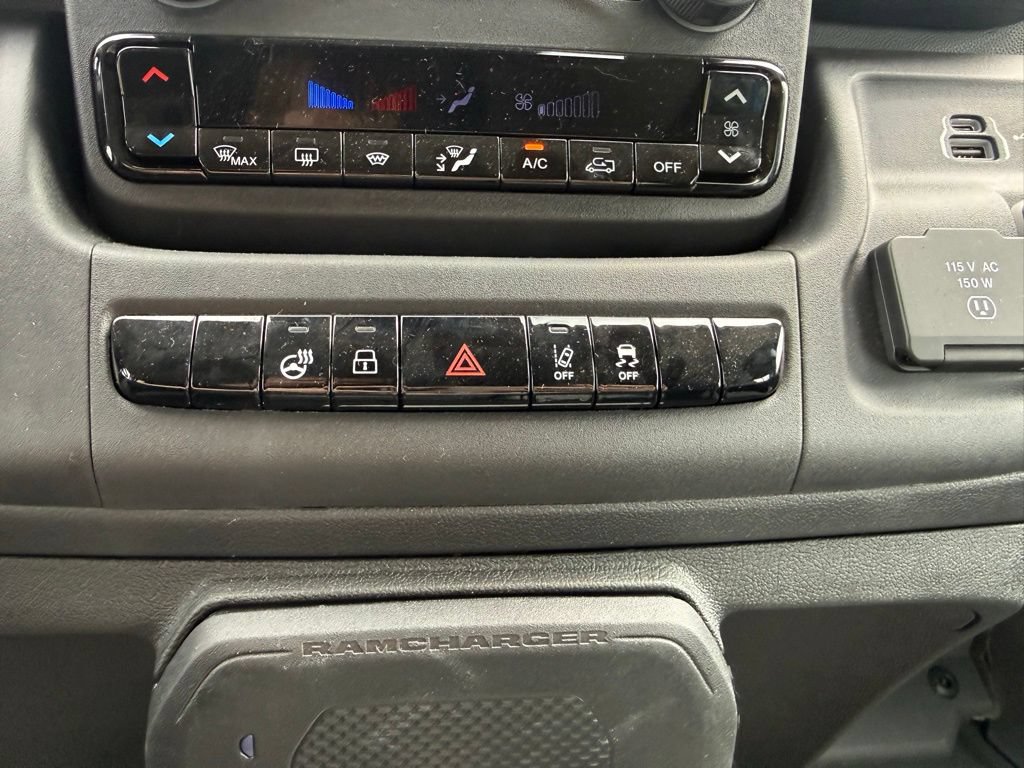 Used 2024 RAM ProMaster 3500 w/ Delivery Van Package FWD image 28