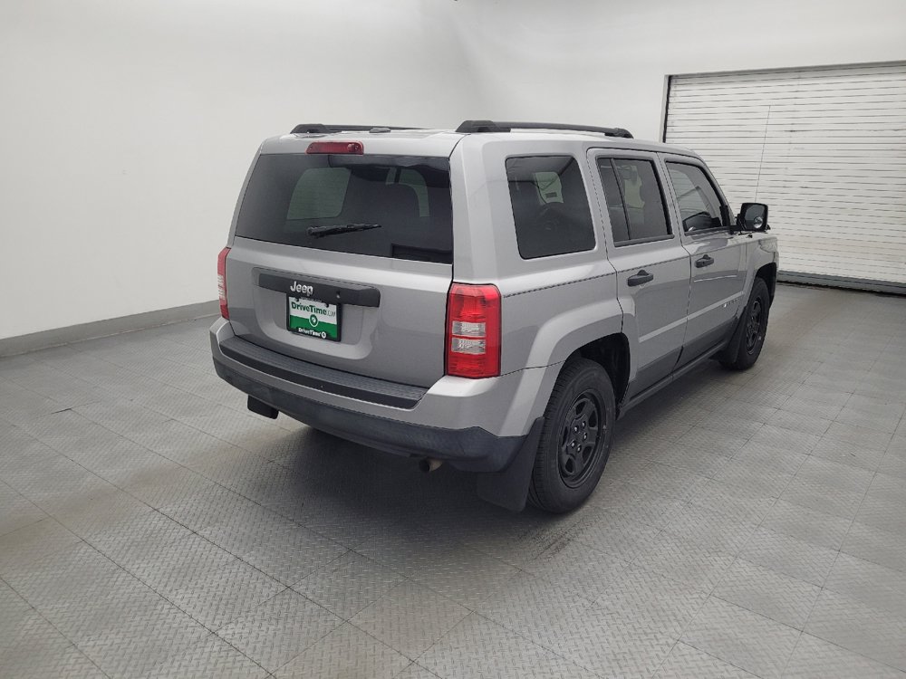 Used 2017 Jeep Patriot Sport FWD image 9