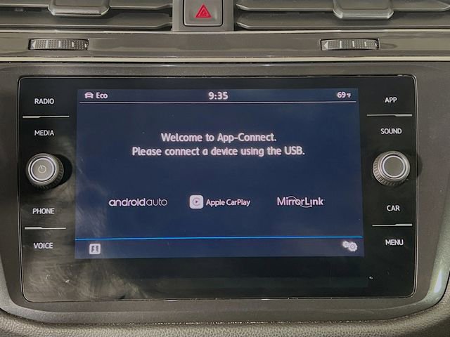 Used 2019 Volkswagen Tiguan SE image 20