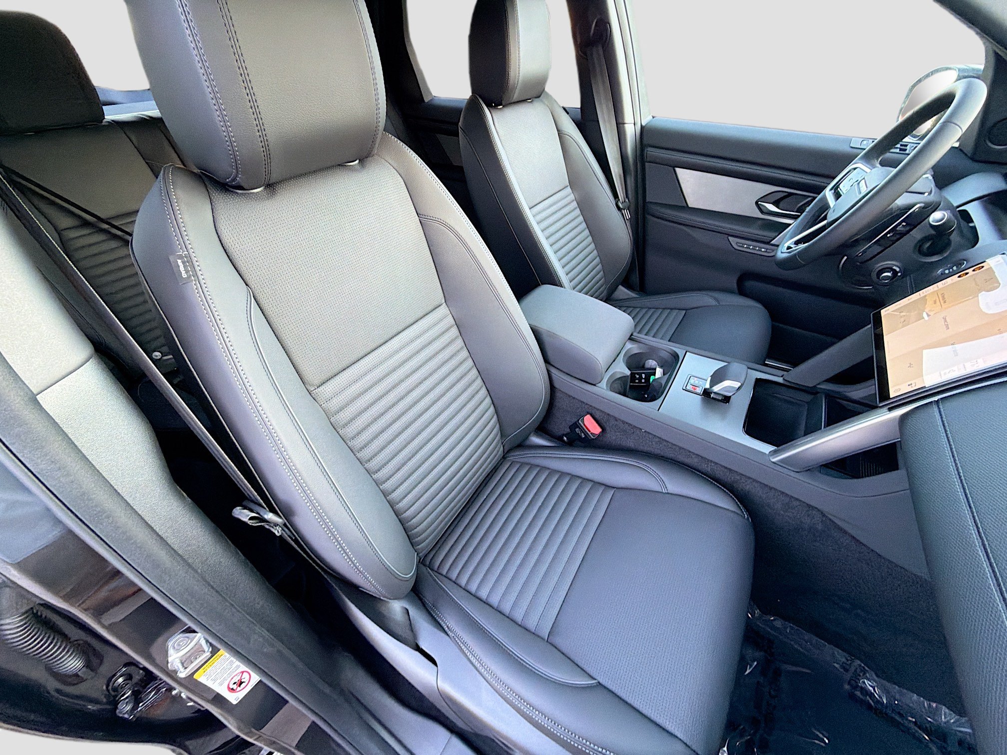 New 2026 Land Rover Discovery Sport Landmark AWD/4WD image 14