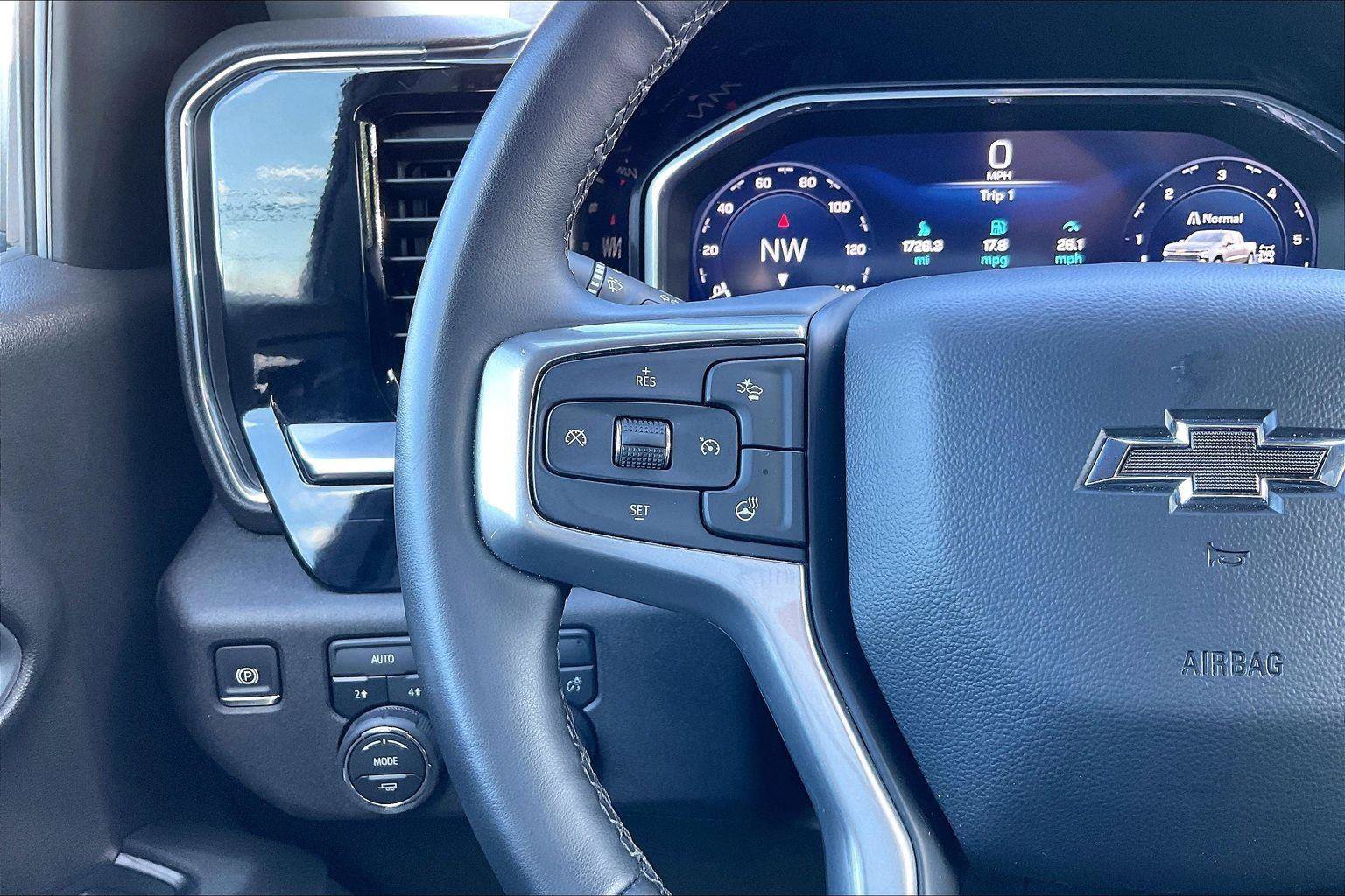 Used 2026 Chevrolet Silverado 1500 RST AWD/4WD image 18