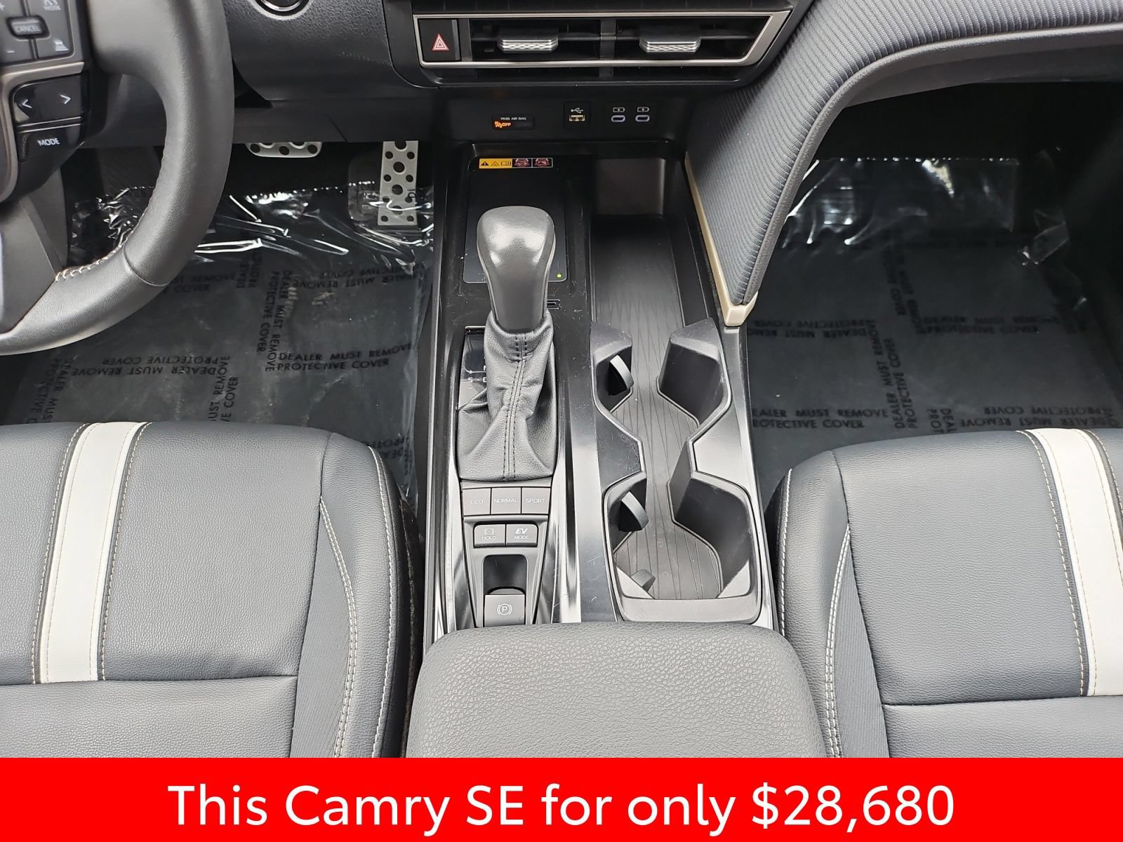 Used 2025 Toyota Camry SE FWD image 31