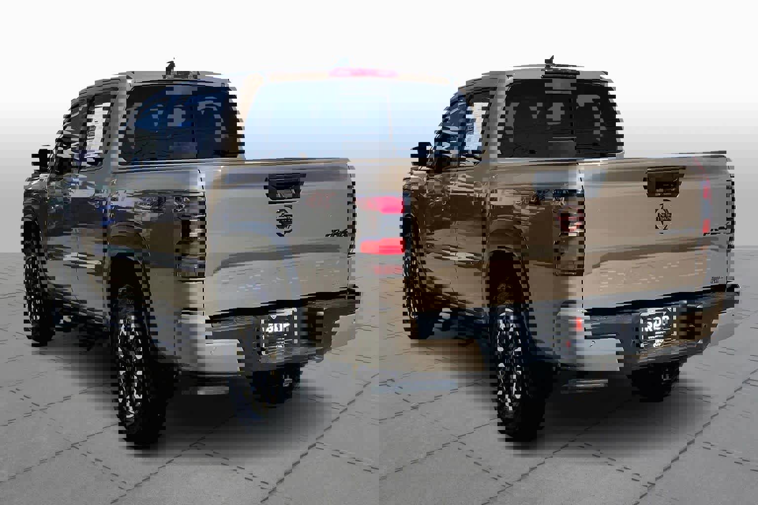 Used 2023 Nissan Frontier PRO-4X w/ Pro Convenience Package image 11