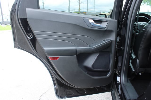 Used 2024 Ford Escape ST-Line w/ Tech Pack #1 AWD/4WD image 29