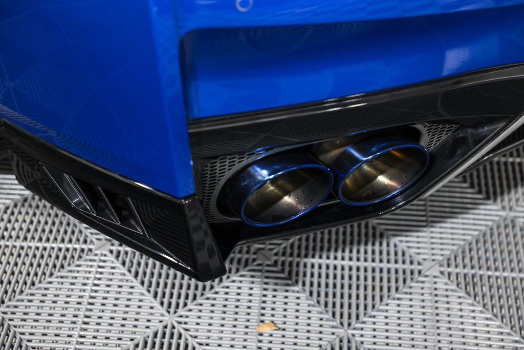 Used 2021 Nissan GT-R Premium image 17