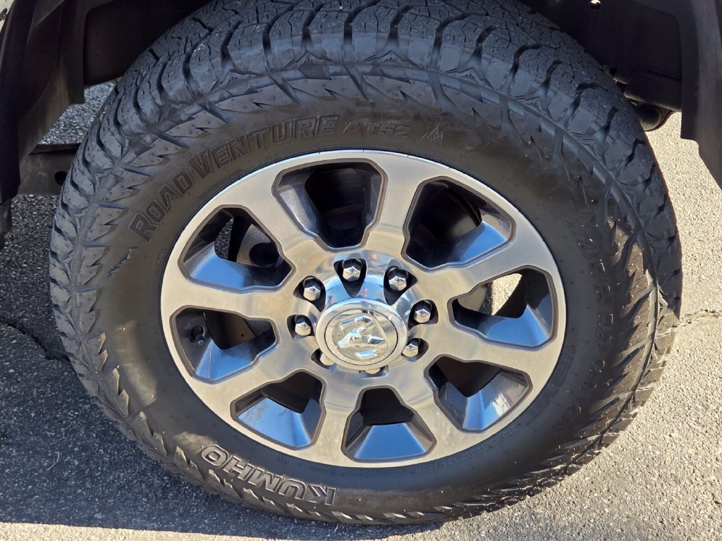 Used 2022 RAM 2500 Limited AWD/4WD image 9