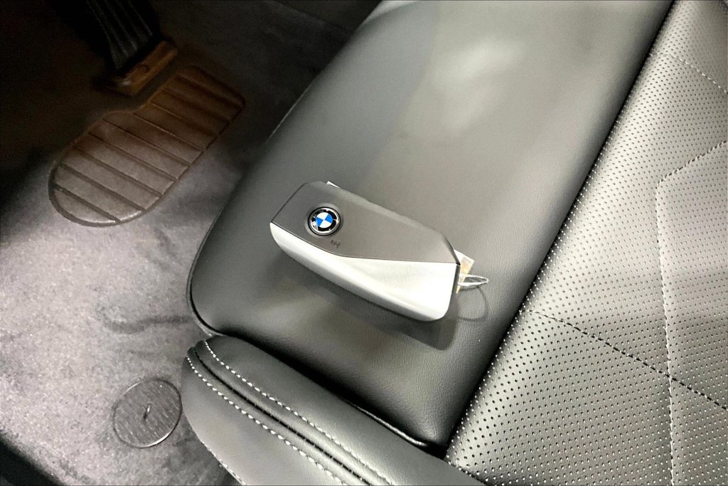 New 2027 BMW X1 xDrive28i AWD/4WD image 21