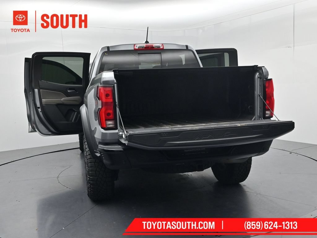 Used 2024 Chevrolet Colorado ZR2 w/ Technology Package AWD/4WD image 66
