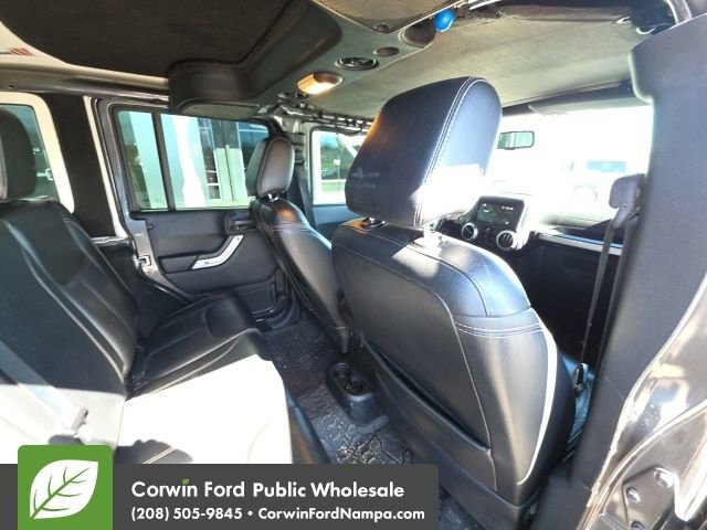 Used 2016 Jeep Wrangler Unlimited Rubicon w/ Dual Top Group image 19