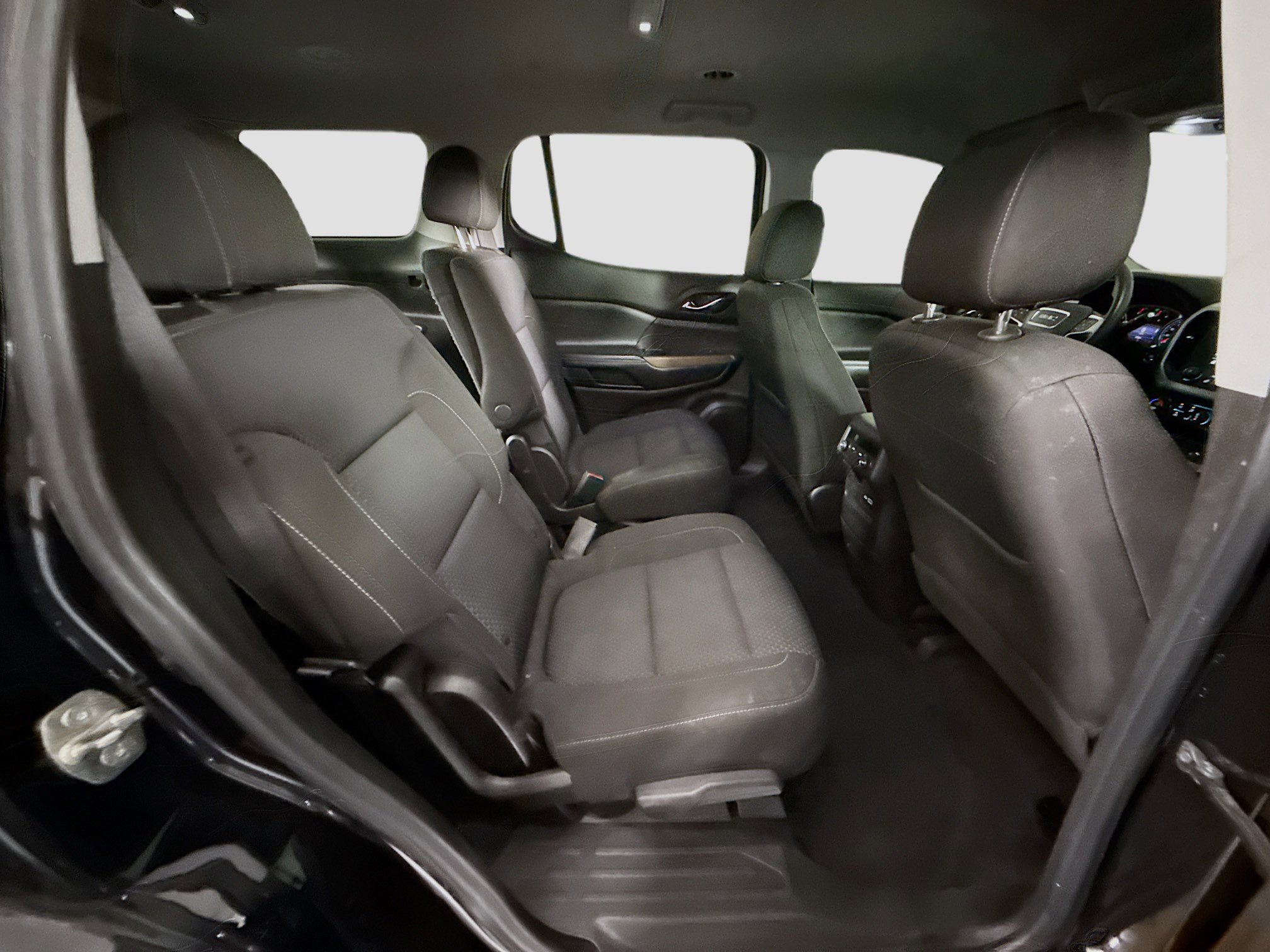 Used 2022 GMC Acadia SLE w/ Driver Convenience Package FWD image 27