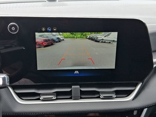 Used 2026 Chevrolet Equinox LT FWD image 18