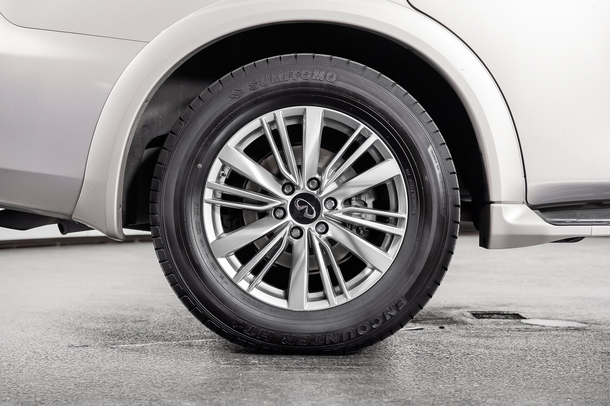 Used 2019 INFINITI QX80 Luxe w/ Proassist Package RWD image 30