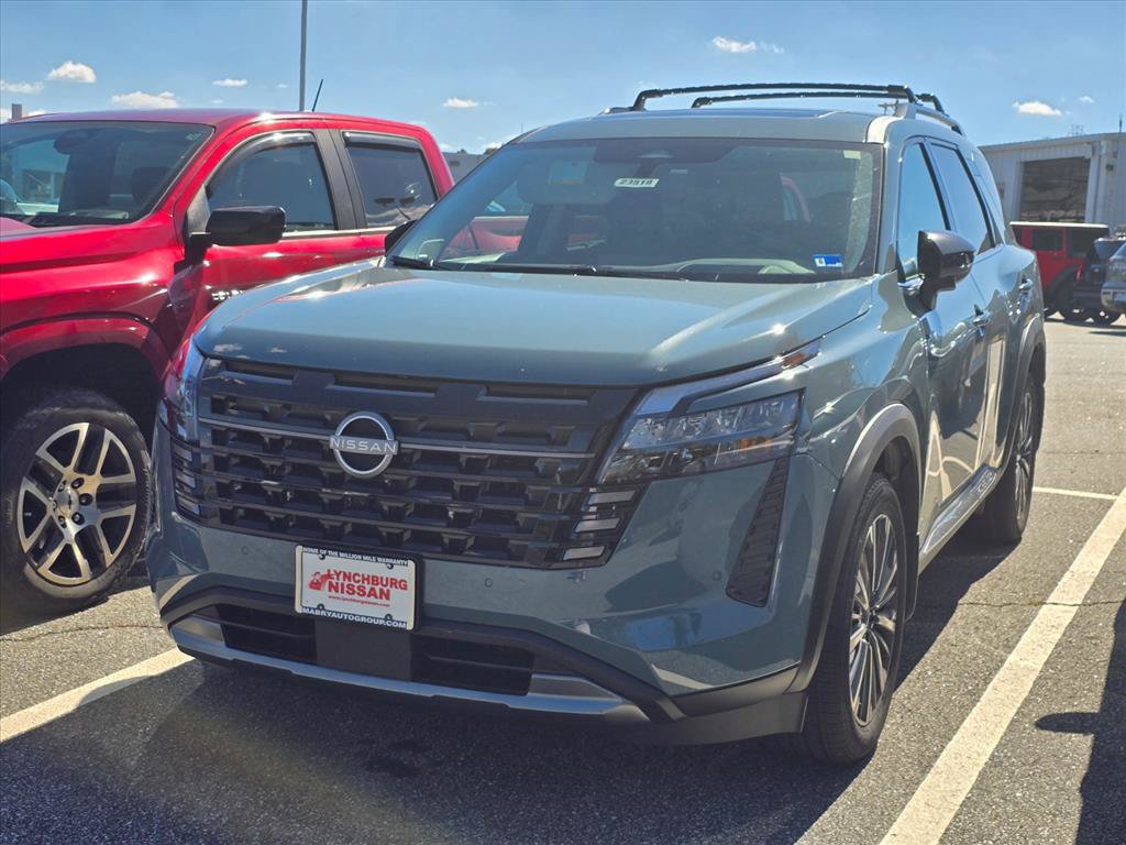 New 2026 Nissan Pathfinder Platinum AWD/4WD image 2