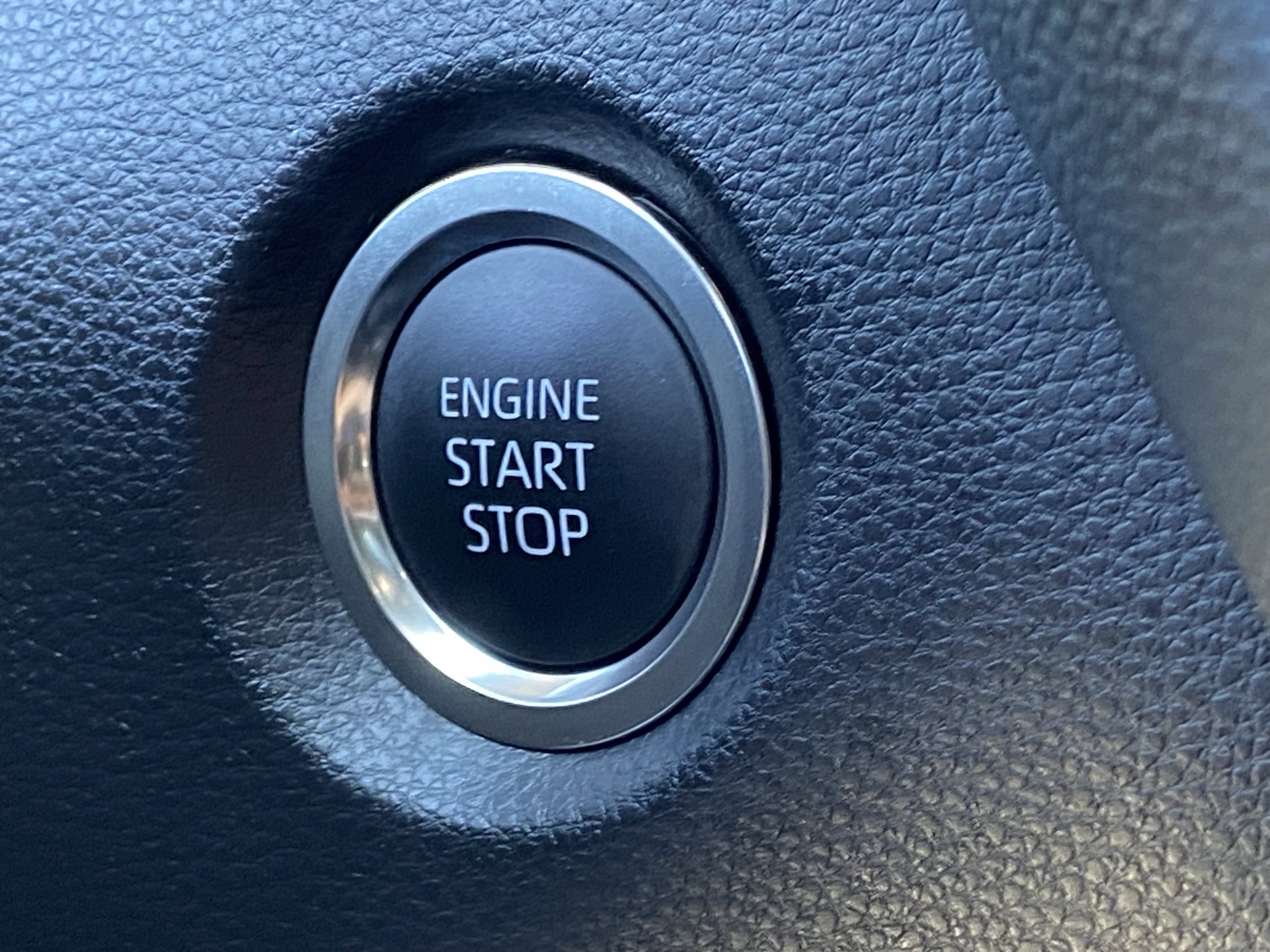 Certified 2025 Toyota Corolla SE FWD image 24