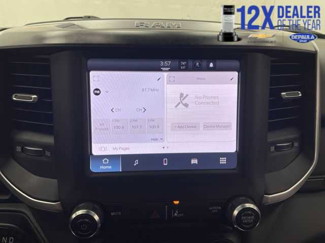 Used 2022 RAM 1500 Big Horn AWD/4WD image 3
