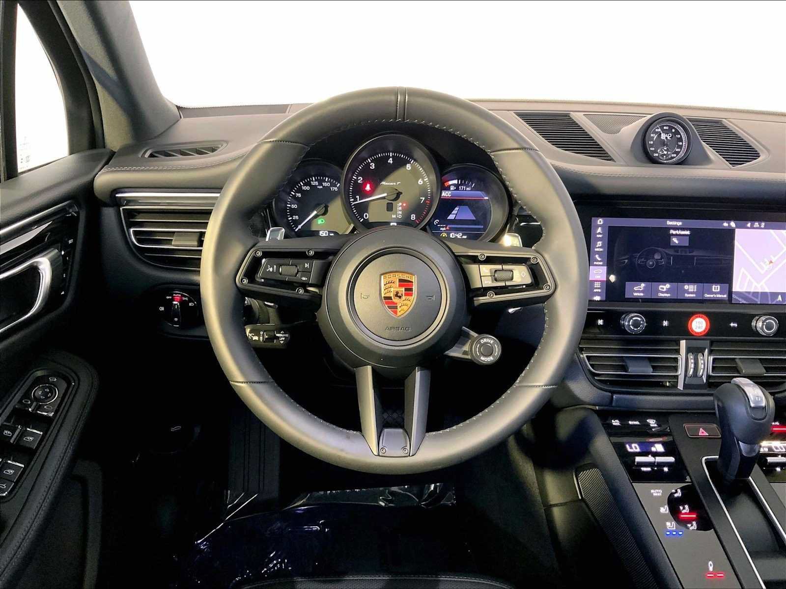 Certified 2026 Porsche Macan Turbo w/ Premium Package Plus AWD/4WD image 15
