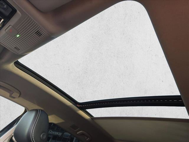 Used 2024 Volkswagen Atlas SEL AWD/4WD image 13
