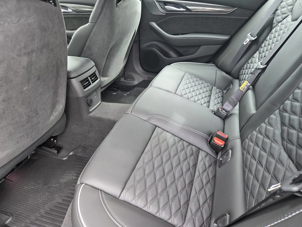 New 2026 Cadillac CT5 V w/ Technology Package AWD/4WD image 19