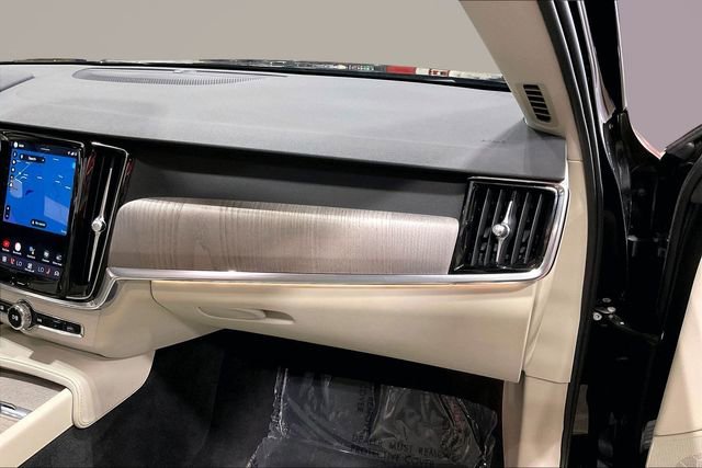 Certified 2023 Volvo S90 B6 Plus w/ Protection Package Premier image 19
