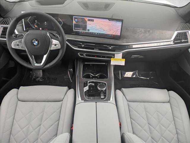 New 2026 BMW X7 xDrive40i w/ Premium Package AWD/4WD image 15
