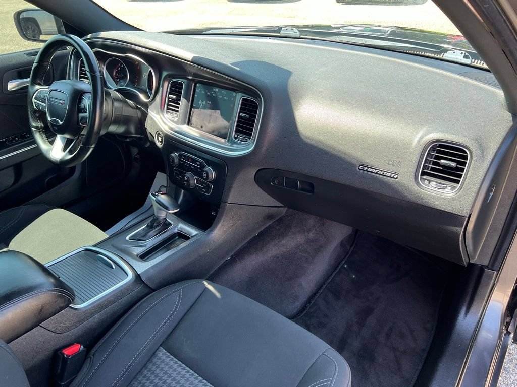Used 2018 Dodge Charger GT AWD/4WD image 11