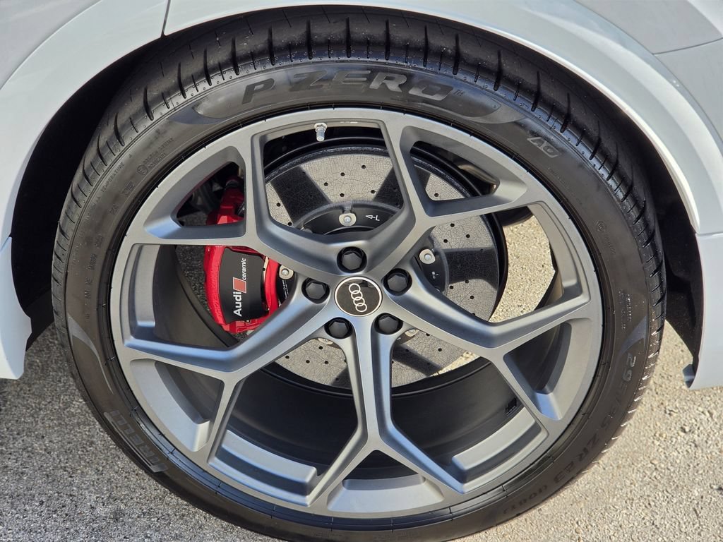 Used 2025 Audi RS Q8 performance AWD/4WD image 7