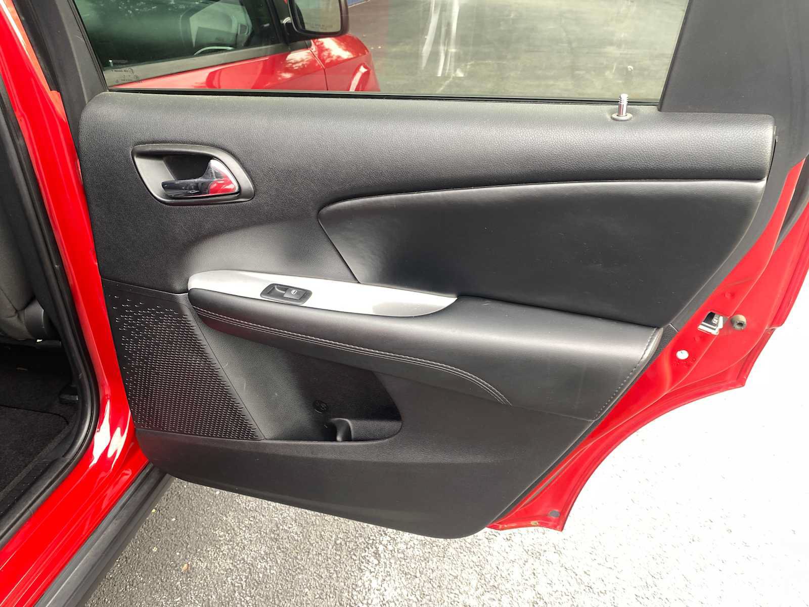 Used 2018 Dodge Journey SE FWD image 34