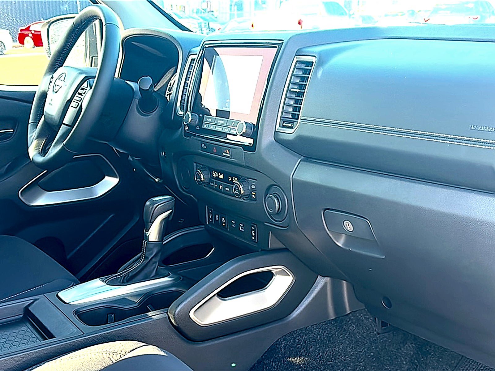 Used 2024 Nissan Frontier SV w/ SV Convenience Package RWD image 23