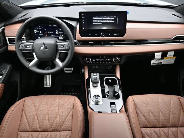 New 2026 Mitsubishi Outlander SEL FWD image 13
