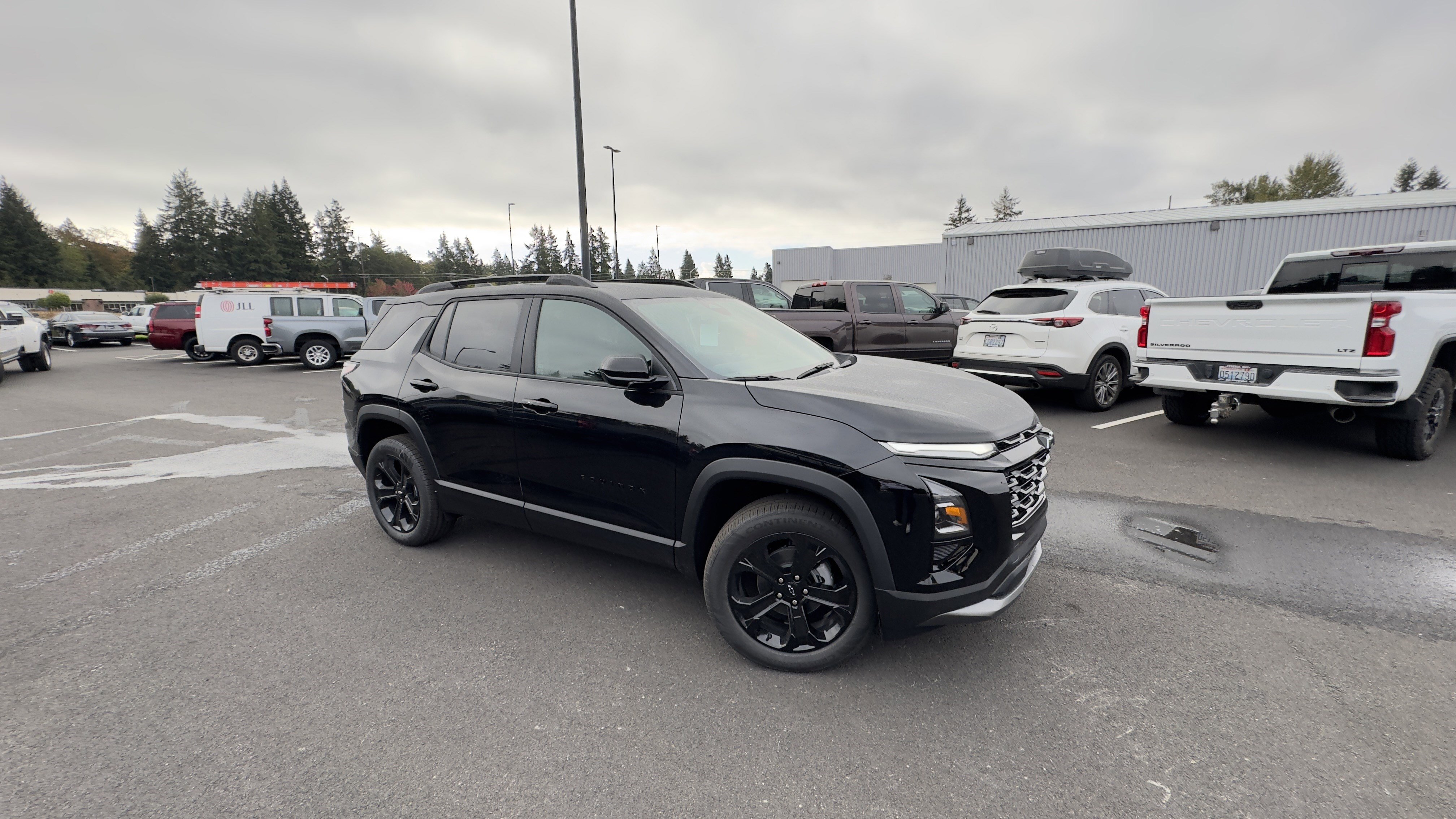 New 2026 Chevrolet Equinox LT w/ Midnight Edition image 2