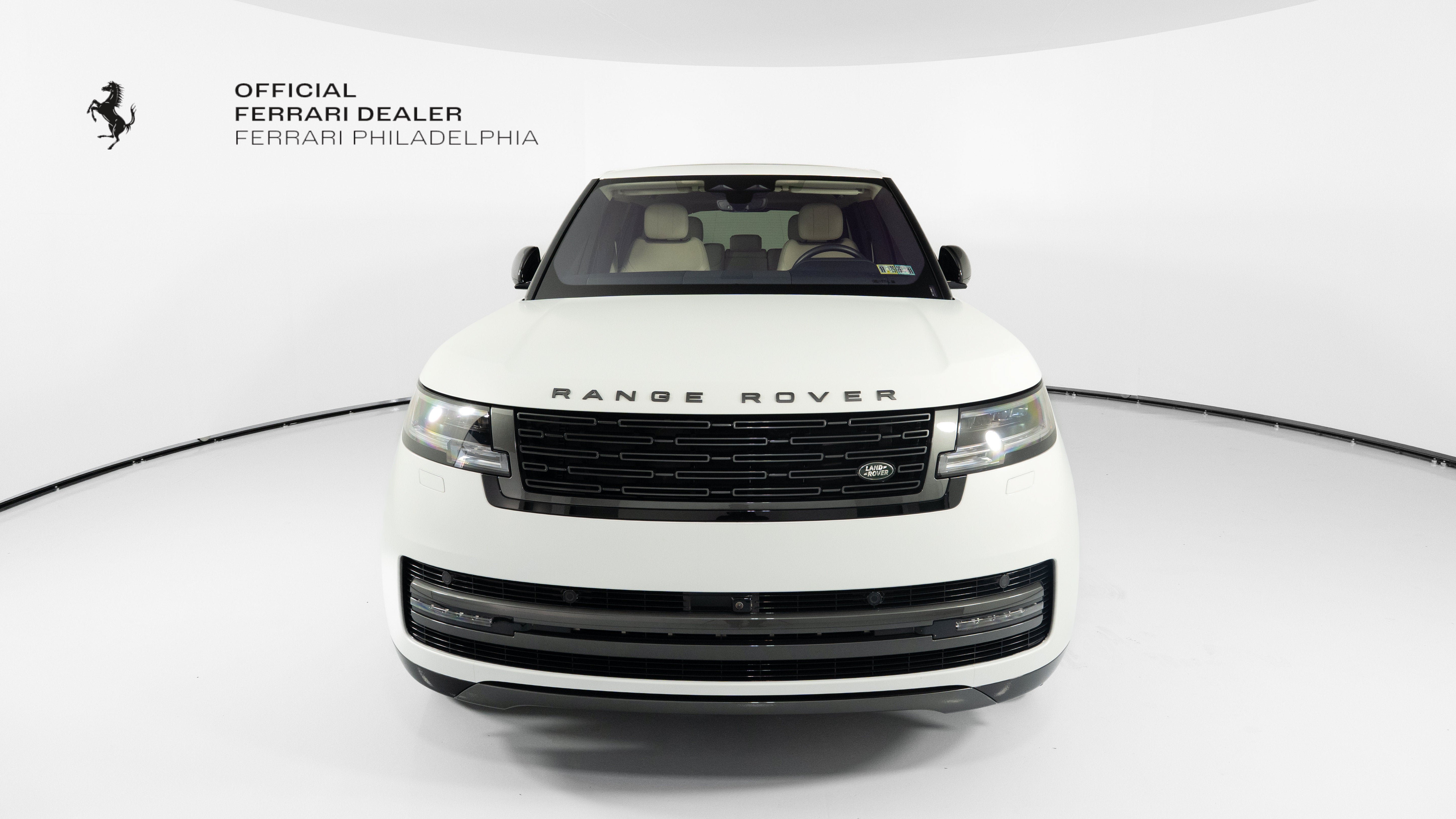 Used 2023 Land Rover Range Rover Long Wheelbase SE AWD/4WD image 2
