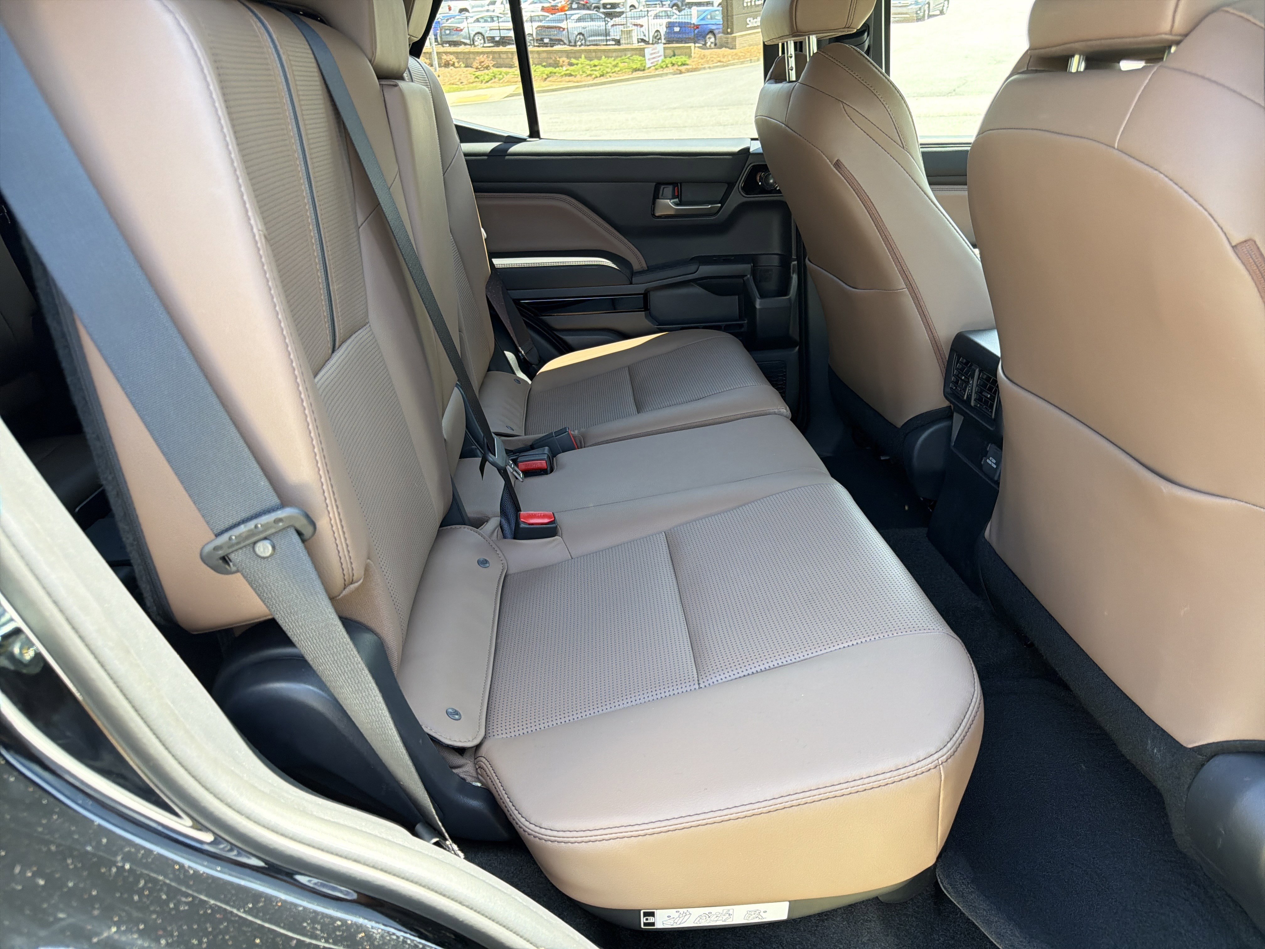 Used 2025 Toyota 4Runner Limited image 15