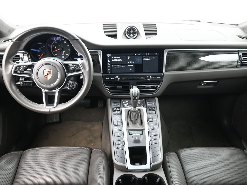 Certified 2021 Porsche Macan Turbo image 6