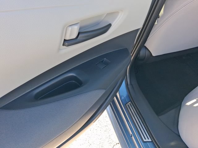Used 2022 Toyota Corolla LE FWD image 10