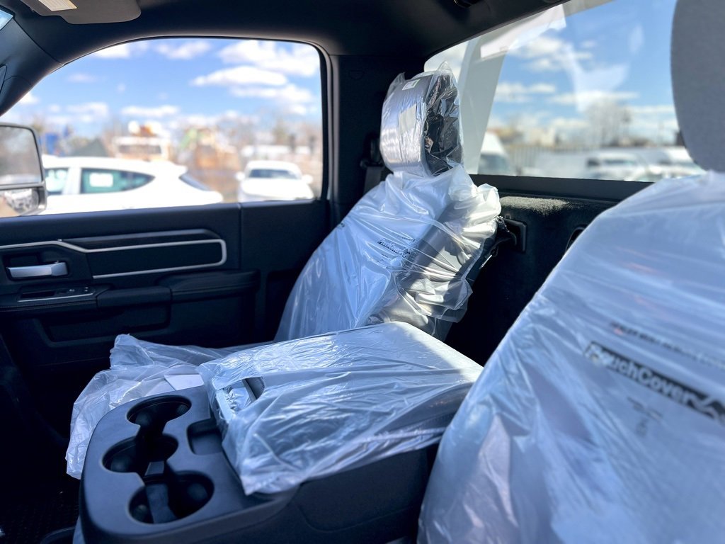 New 2024 RAM 4500 SLT w/ Quick Order Package 2YG SLT image 16