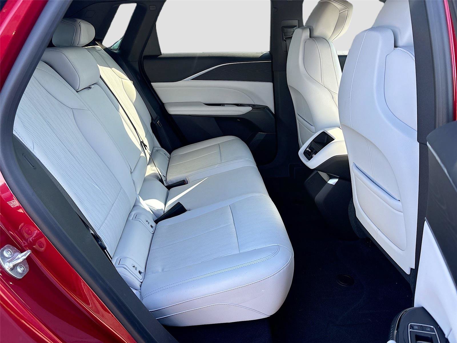 Used 2024 Cadillac Lyriq Sport RWD image 26