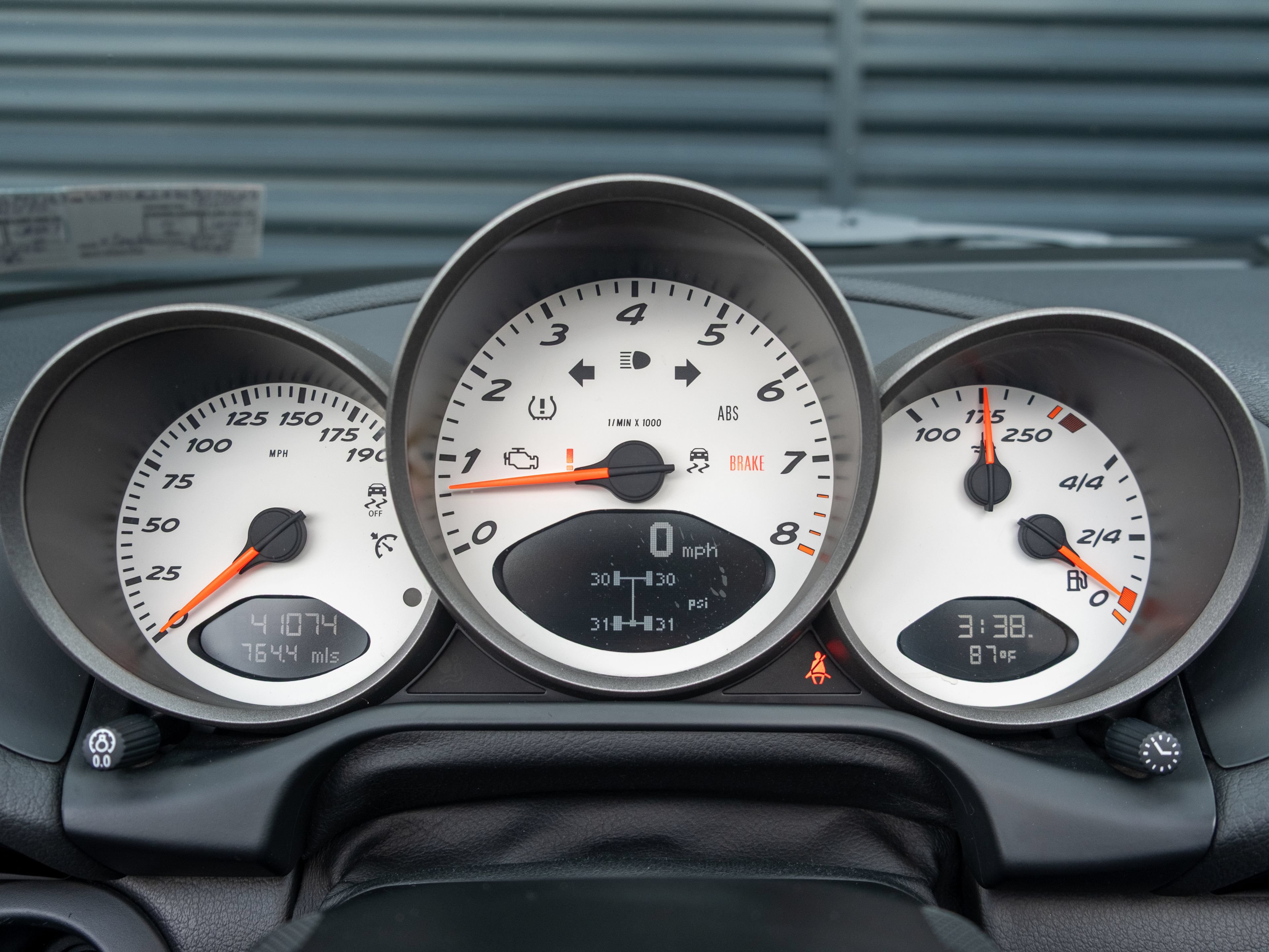 Used 2011 Porsche Boxster Spyder RWD image 28