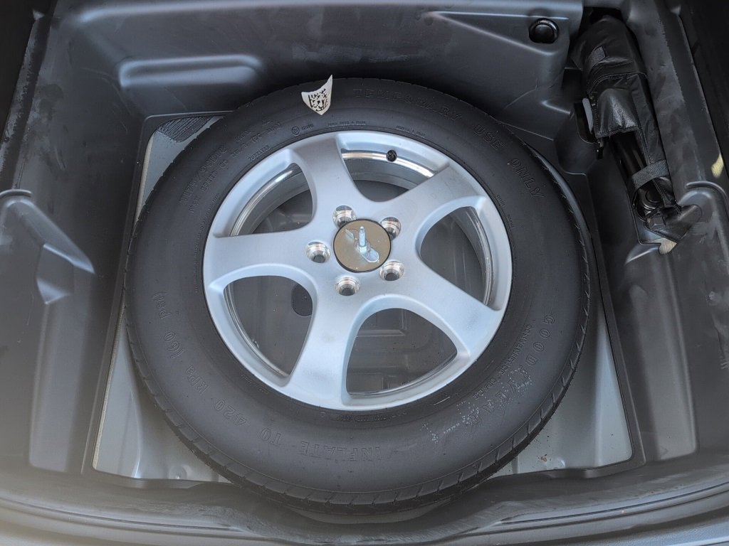 Used 2023 Jeep Grand Cherokee Altitude image 16