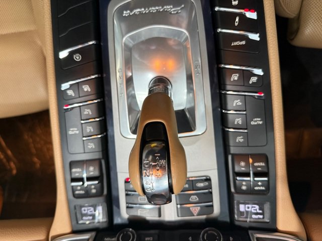 Used 2016 Porsche Panamera 4 Edition w/ Premium Package Plus AWD/4WD image 8