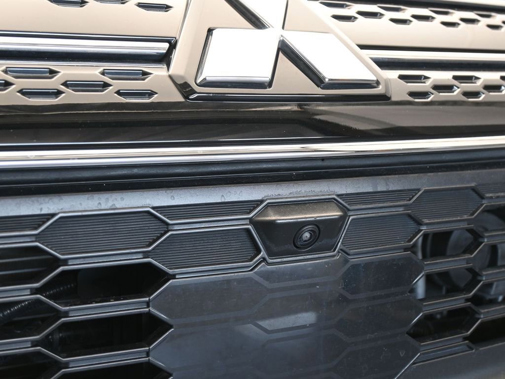 Used 2022 Mitsubishi Outlander SE image 56