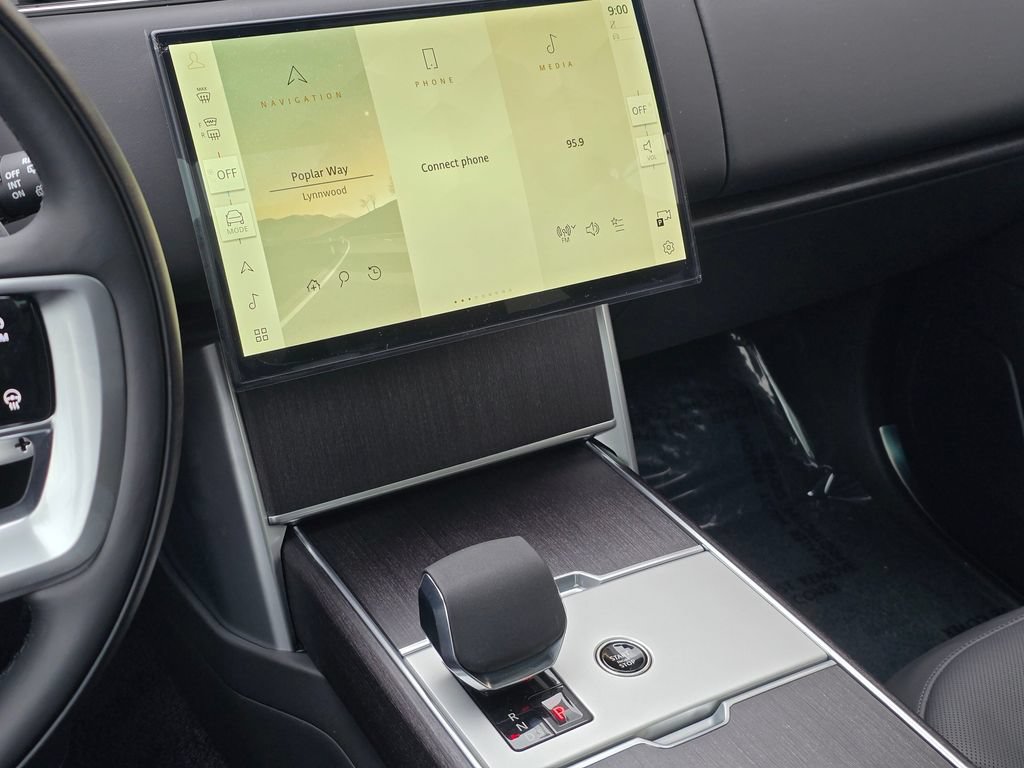 New 2026 Land Rover Range Rover SE AWD/4WD image 19
