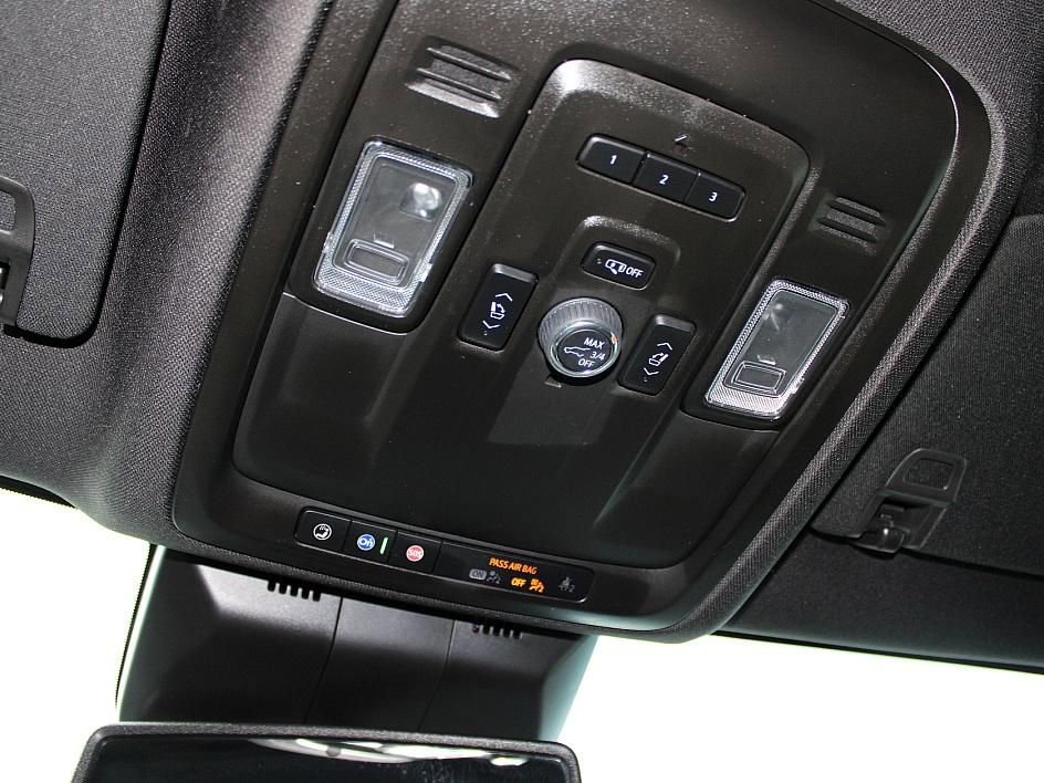 Used 2022 Cadillac Escalade Luxury image 22